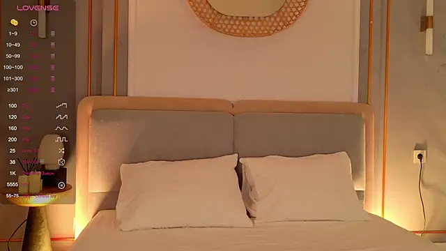 AdoraCortes online show from November 15, 5:05 am