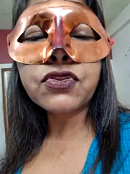 Snapshot of SIMIHOT chatting on November 18, 9:14 am SIMIHOT online show from November 18, 9:14 am