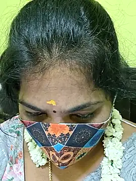 Snapshot of Tamil_Mithra chatting on May 1, 5:06 pm Tamil Mithra online show from May 1, 5:06 pm
