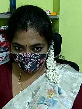 Snapshot of Tamil_Mithra chatting on May 22, 9:31 pm Tamil Mithra online show from May 22, 9:31 pm