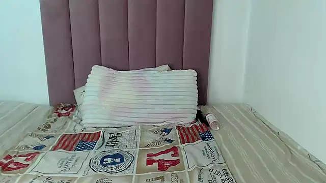 Snapshot of Abby_108 chatting on October 2, 6:59 pm Abby 108 online show from October 2, 6:59 pm