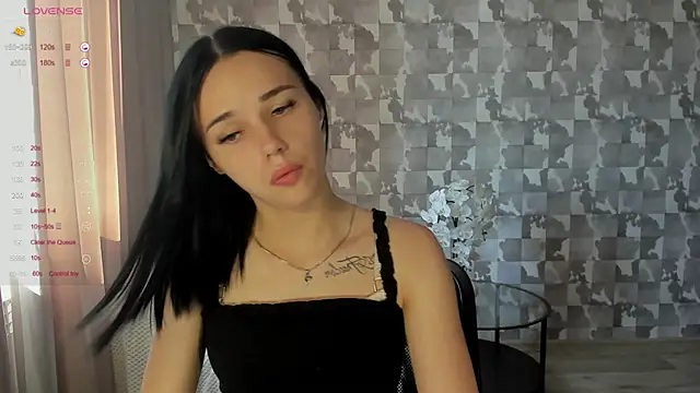 Snapshot of Kseni_a chatting on September 23, 10:07 am Kseni a online show from September 23, 10:07 am
