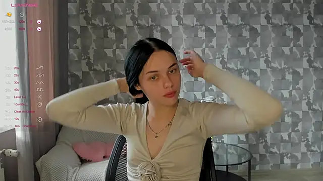 Snapshot of Kseni_a chatting on October 14, 10:27 am Kseni a online show from October 14, 10:27 am
