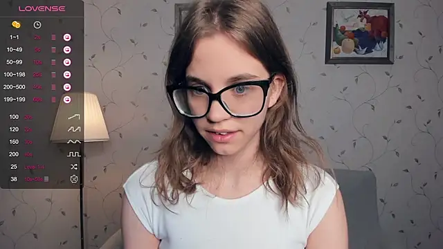 JoanBaggott online show from September 11, 8:31 pm