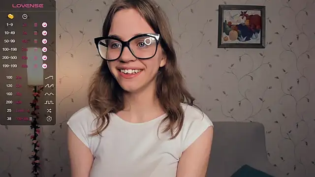 JoanBaggott online show from October 21, 8:53 pm