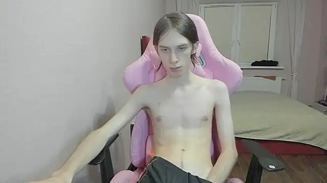 Snapshot of eleganc3 chatting on November 15, 8:49 pm eleganc3 online show from November 15, 8:49 pm