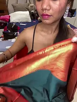 Snapshot of lily_5911 chatting on October 4, 8:40 pm lily 5911 online show from October 4, 8:40 pm