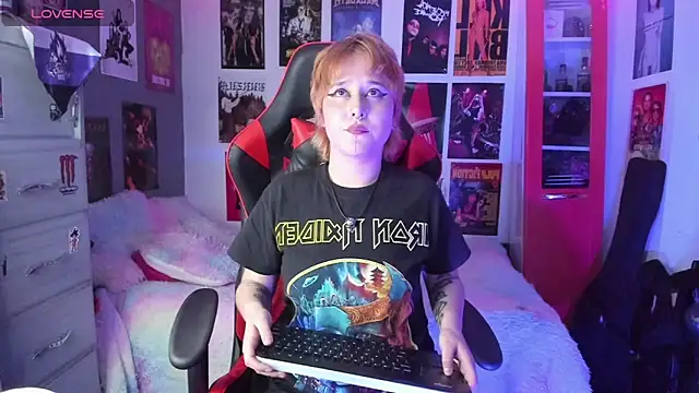 Snapshot of mistresscrowley666 chatting on October 30, 8:38 am mistresscrowley666 online show from October 30, 8:38 am