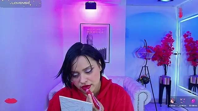 Snapshot of Bluesky_666 chatting on October 1, 1:33 am Bluesky 666 online show from October 1, 1:33 am