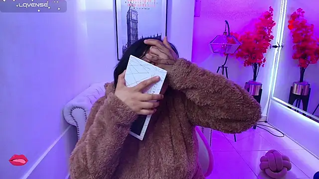 Snapshot of Bluesky_666 chatting on October 3, 7:27 am Bluesky 666 online show from October 3, 7:27 am