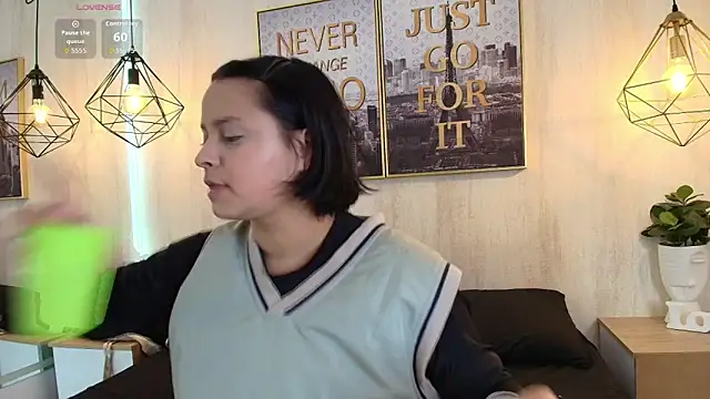 Snapshot of Bluesky_666 chatting on October 15, 7:36 pm Bluesky 666 online show from October 15, 7:36 pm