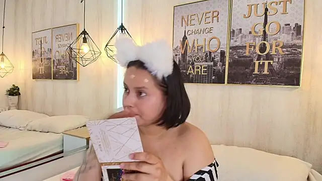 Snapshot of Bluesky_666 chatting on November 16, 3:45 am Bluesky 666 online show from November 16, 3:45 am