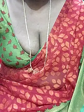 Snapshot of shobini chatting on October 31, 3:13 pm shobini online show from October 31, 3:13 pm