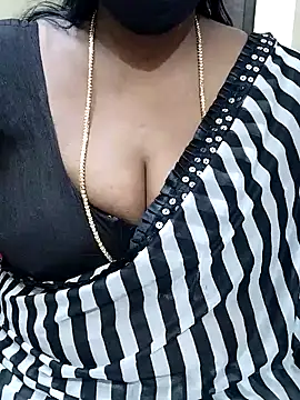 Snapshot of shobini chatting on December 2, 6:08 am shobini online show from December 2, 6:08 am