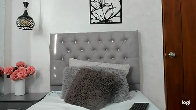 Emiily cooper x online show from October 2, 1:29 pm