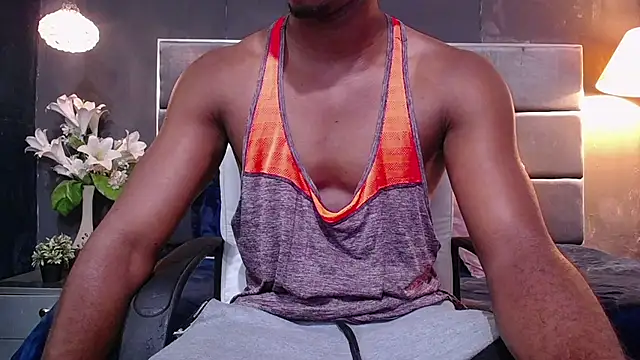 Snapshot of blackbignude chatting on October 23, 2:00 am blackbignude online show from October 23, 2:00 am