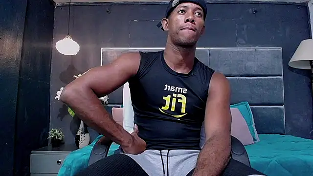 Snapshot of blackbignude chatting on November 16, 1:33 am blackbignude online show from November 16, 1:33 am