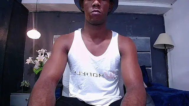 Snapshot of blackbignude chatting on November 28, 1:41 am blackbignude online show from November 28, 1:41 am