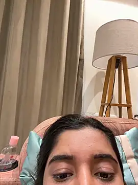 desitease online show from November 15, 9:50 am