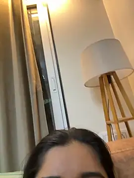 desitease online show from December 4, 5:54 pm