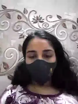 Snapshot of Zoya_G chatting on October 7, 10:34 am Zoya G online show from October 7, 10:34 am