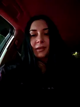 Snapshot of SaraViss20 chatting on October 15, 5:24 pm SaraViss20 online show from October 15, 5:24 pm