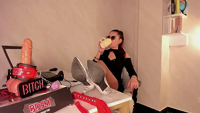 VidiaStons online show from November 20, 2:50 pm