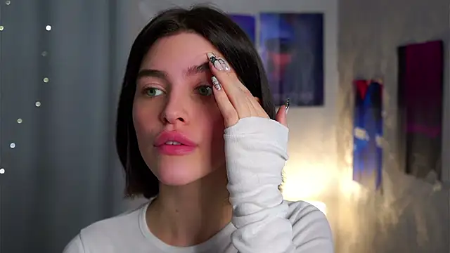 EleneButton online show from February 13, 1:23 am