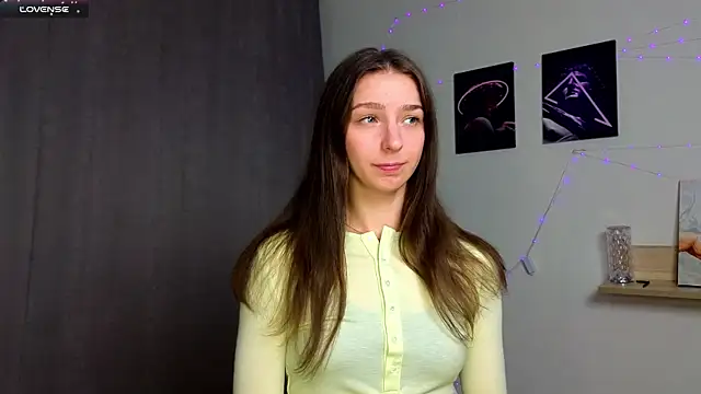 Snapshot of Made_for_Love chatting on October 17, 2:19 pm Made for Love online show from October 17, 2:19 pm