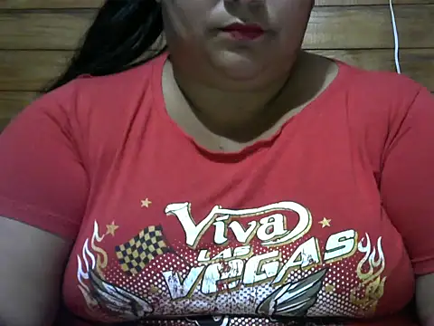 Snapshot of MARRENTINHA34 chatting on November 13, 5:01 pm MARRENTINHA34 online show from November 13, 5:01 pm