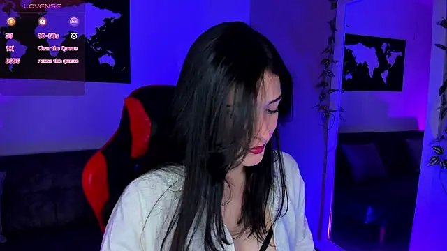 Snapshot of ZoeValencia1 chatting on October 31, 12:06 pm ZoeValencia1 online show from October 31, 12:06 pm