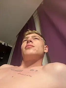 callmealexthx online show from September 27, 4:45 pm