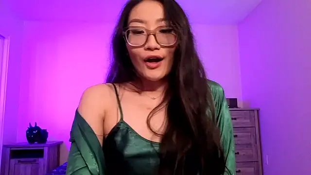 Snapshot of Aliciaz3 chatting on September 27, 5:07 pm Aliciaz3 online show from September 27, 5:07 pm