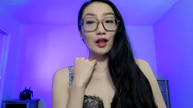 Snapshot of Aliciaz3 chatting on October 1, 5:08 pm Aliciaz3 online show from October 1, 5:08 pm