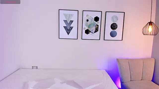 Snapshot of Tina_curly chatting on November 24, 11:43 am Tina curly online show from November 24, 11:43 am