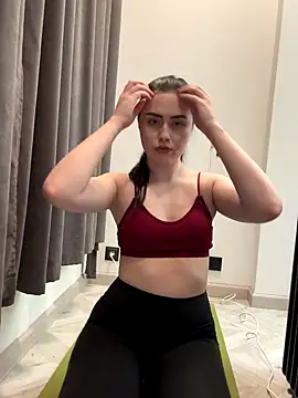 Snapshot of MilanaDayLi chatting on October 24, 9:11 pm MilanaDayLi online show from October 24, 9:11 pm