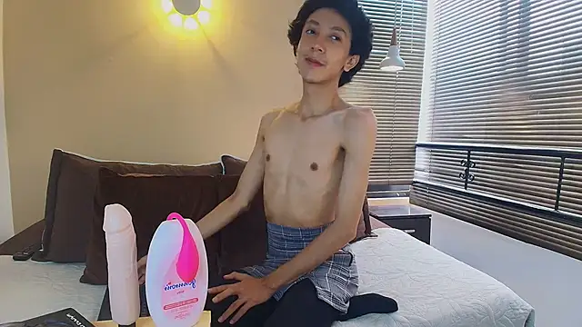 Snapshot of Lucian_Morel_S chatting on September 10, 1:00 pm Lucian Morel S online show from September 10, 1:00 pm
