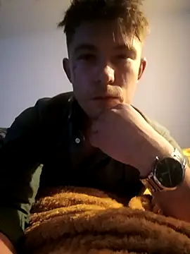 Snapshot of cameron334 chatting on October 6, 12:52 am cameron334 online show from October 6, 12:52 am