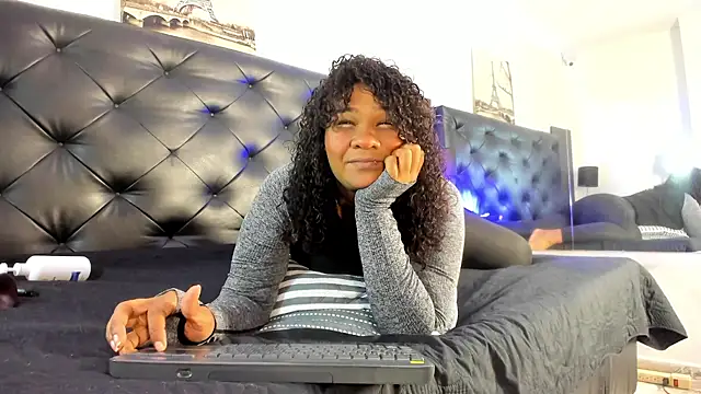 Kymy marquez online show from April 12, 9:09 pm