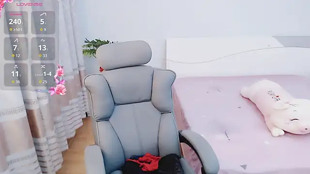 yaoyao-baby520 online show from November 23, 2:06 pm