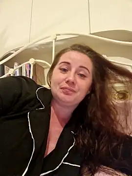 Snapshot of RosieMilff chatting on October 5, 7:56 pm RosieMilff online show from October 5, 7:56 pm