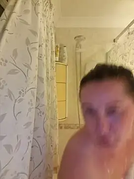 Snapshot of RosieMilff chatting on October 8, 6:16 pm RosieMilff online show from October 8, 6:16 pm