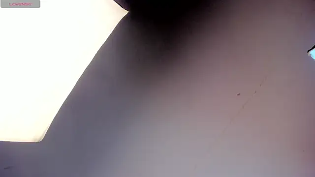 Snapshot of MadisonAnngel chatting on December 4, 8:06 pm MadisonAnngel online show from December 4, 8:06 pm