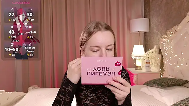 Lucy Shaw online show from November 6, 8:26 am