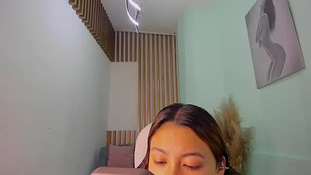 MacarenaRosse online show from September 28, 7:30 pm