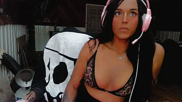 Snapshot of HTXBBY3130 chatting on October 3, 3:36 am HTXBBY3130 online show from October 3, 3:36 am