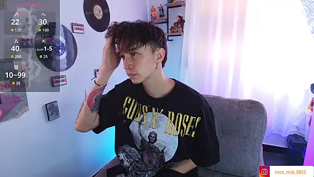 Snapshot of Nick_Bangover_ chatting on November 15, 6:15 pm Nick Bangover online show from November 15, 6:15 pm