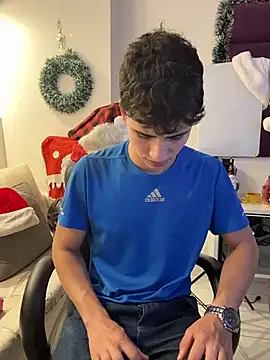 AdrianRinaldi online show from December 14, 8:35 pm