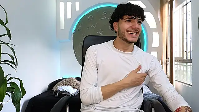 Rafael Mendezz online show from September 28, 8:47 pm