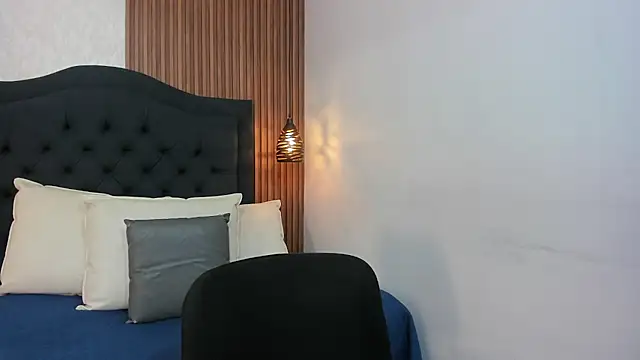 Hisoka 011 online show from April 13, 7:19 pm